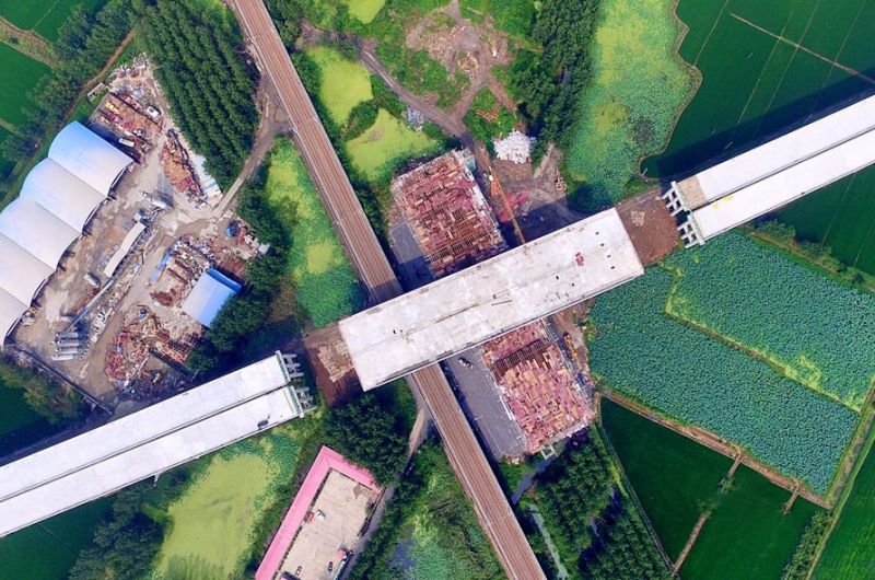 滁马高速跨沪蓉高铁特大桥.jpg